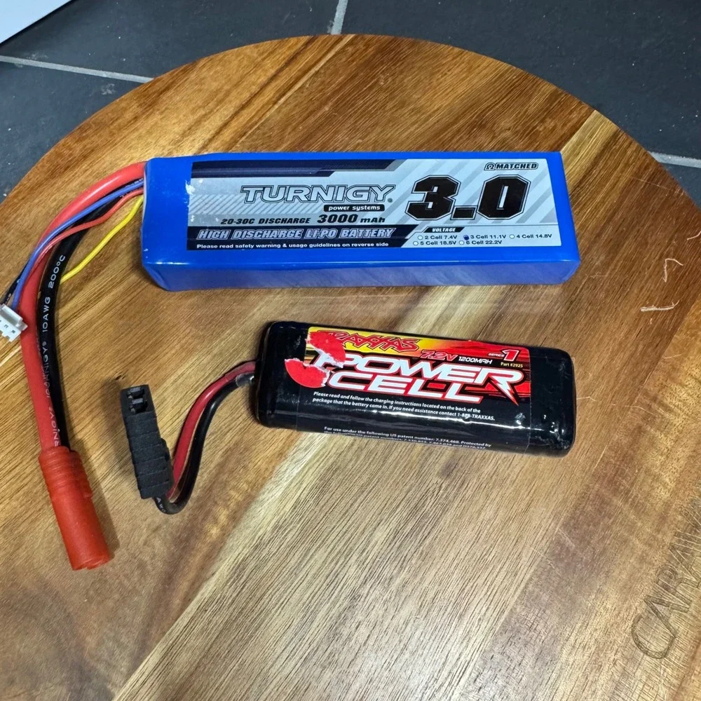 Turnigy 3000mAh 11.1V LiPo and Traxxas 7.2V 1200mAh NiMH RC Battery Lot